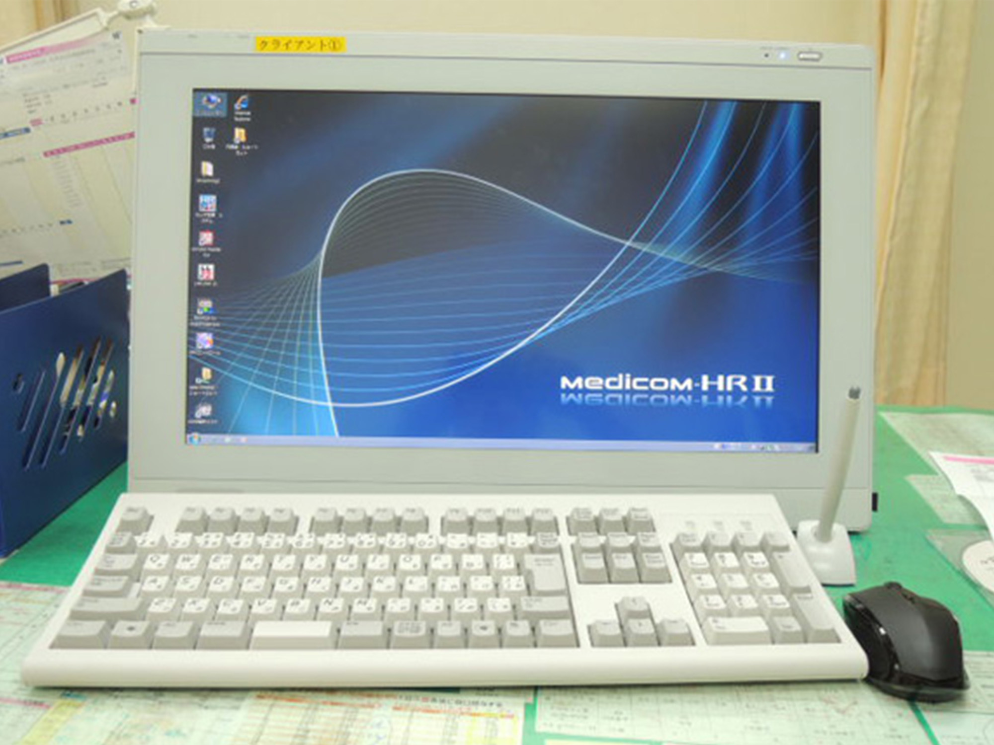 写真：電子カルテのPC